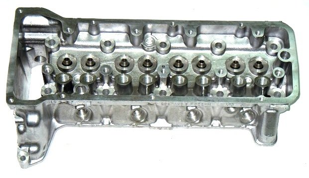 MOTOR-SİLİNDIR KAPAK AVTOVAZ 1, 6 NİVA (49)