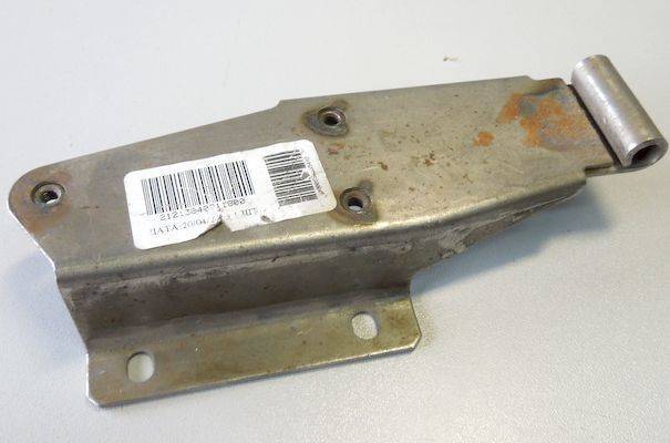 KAPORTA-MOTOR KAPUT ÇUBUĞU BAĞLANTI BRAKETİ AVTOVAZ NİVA (49)